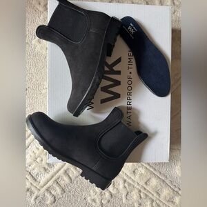 WET KNOT Black Chelsea Boots Waterproof 💦size 6